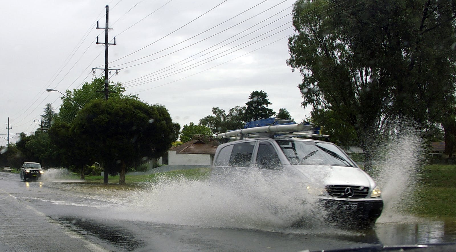 Aquaplaning of two vehicles