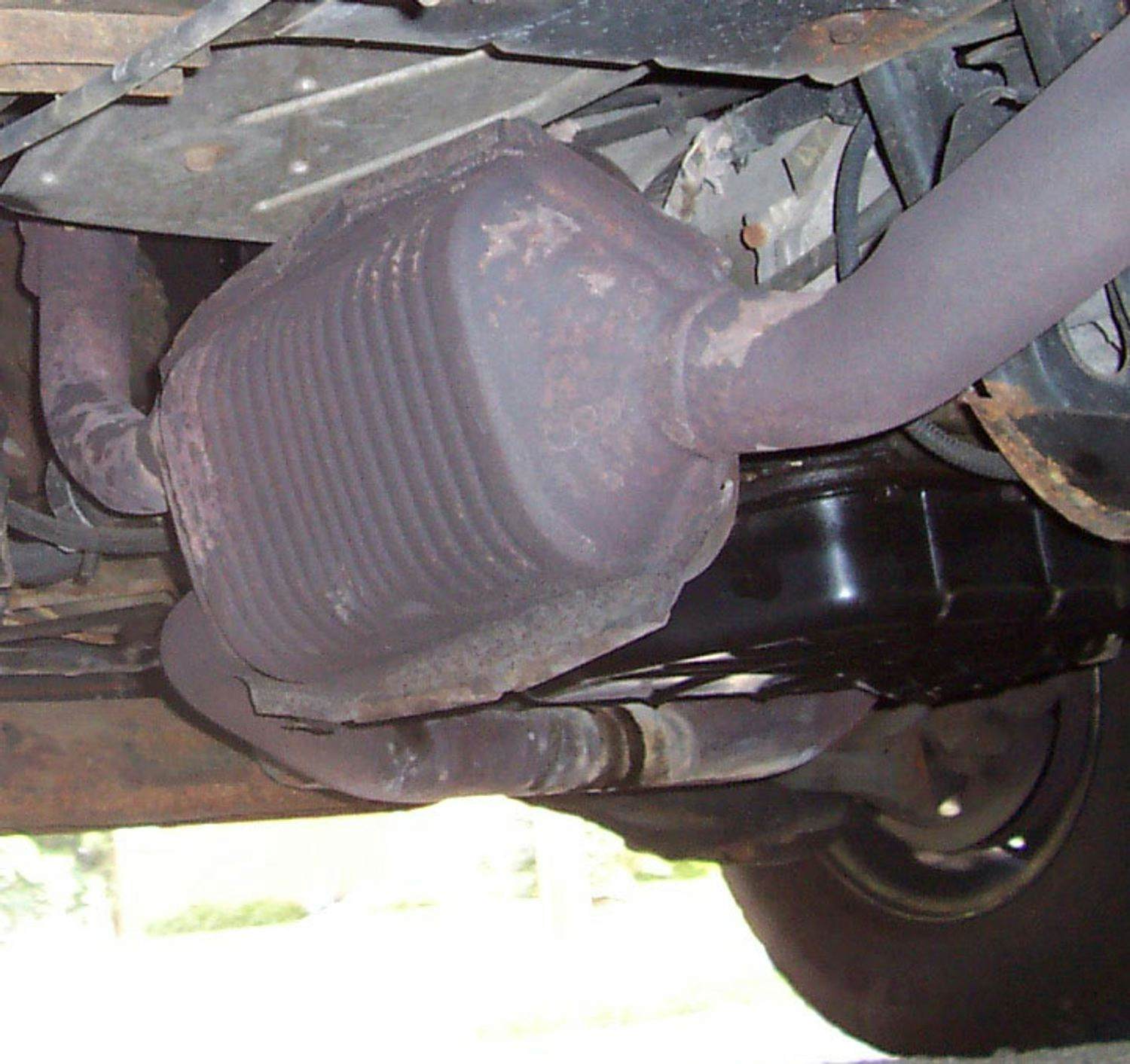 Catalytic converter: What is its function, and how can it be damaged?