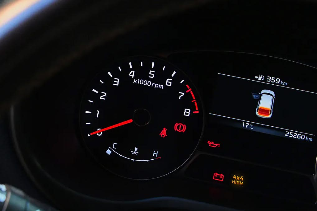 4 Wheel Drive Indicators: What is the difference between 4x4 High, Low, or Auto?