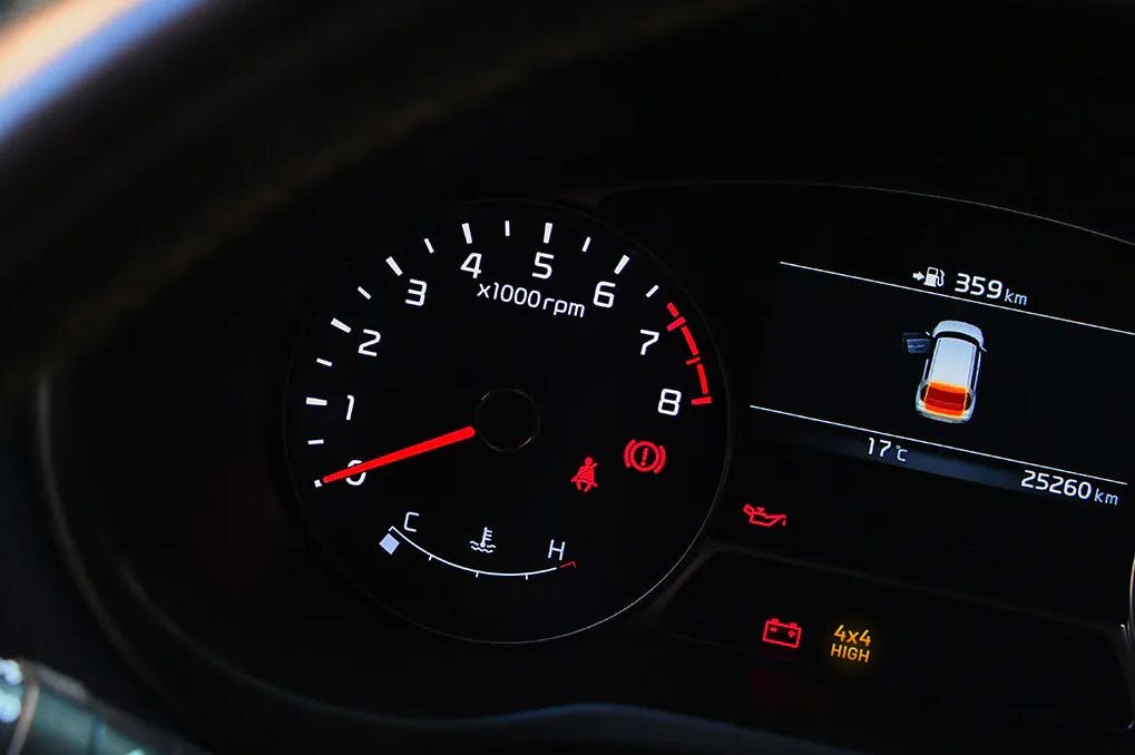 4-hjulstrækindikatorer: Hvad er forskellen mellem 4x4 High, Low eller Auto?