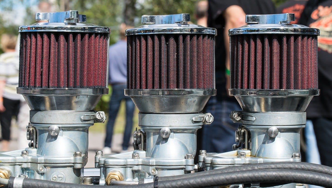 Air filter: What does it do, and  what are its types?