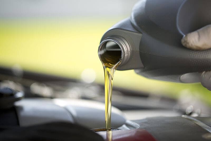 Motorolie: wat gebeurt er als de olie opraakt?